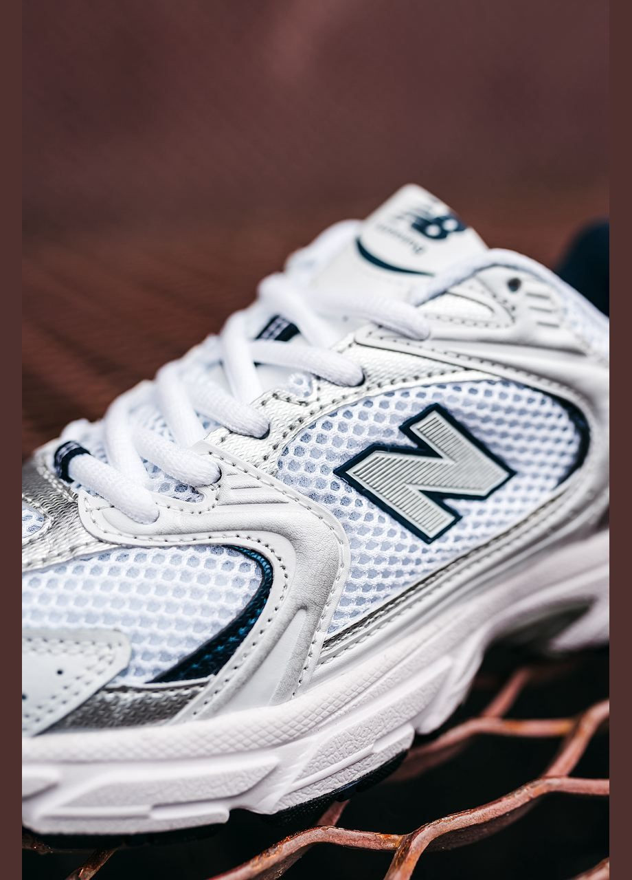 Білі Осінні кросівки чоловічі New Balance 530 White Navy