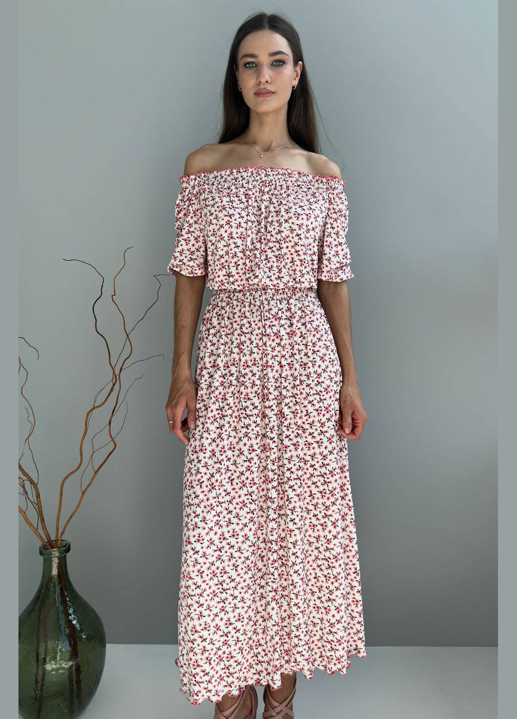 Молочна сукня Nenka з квітковим принтом