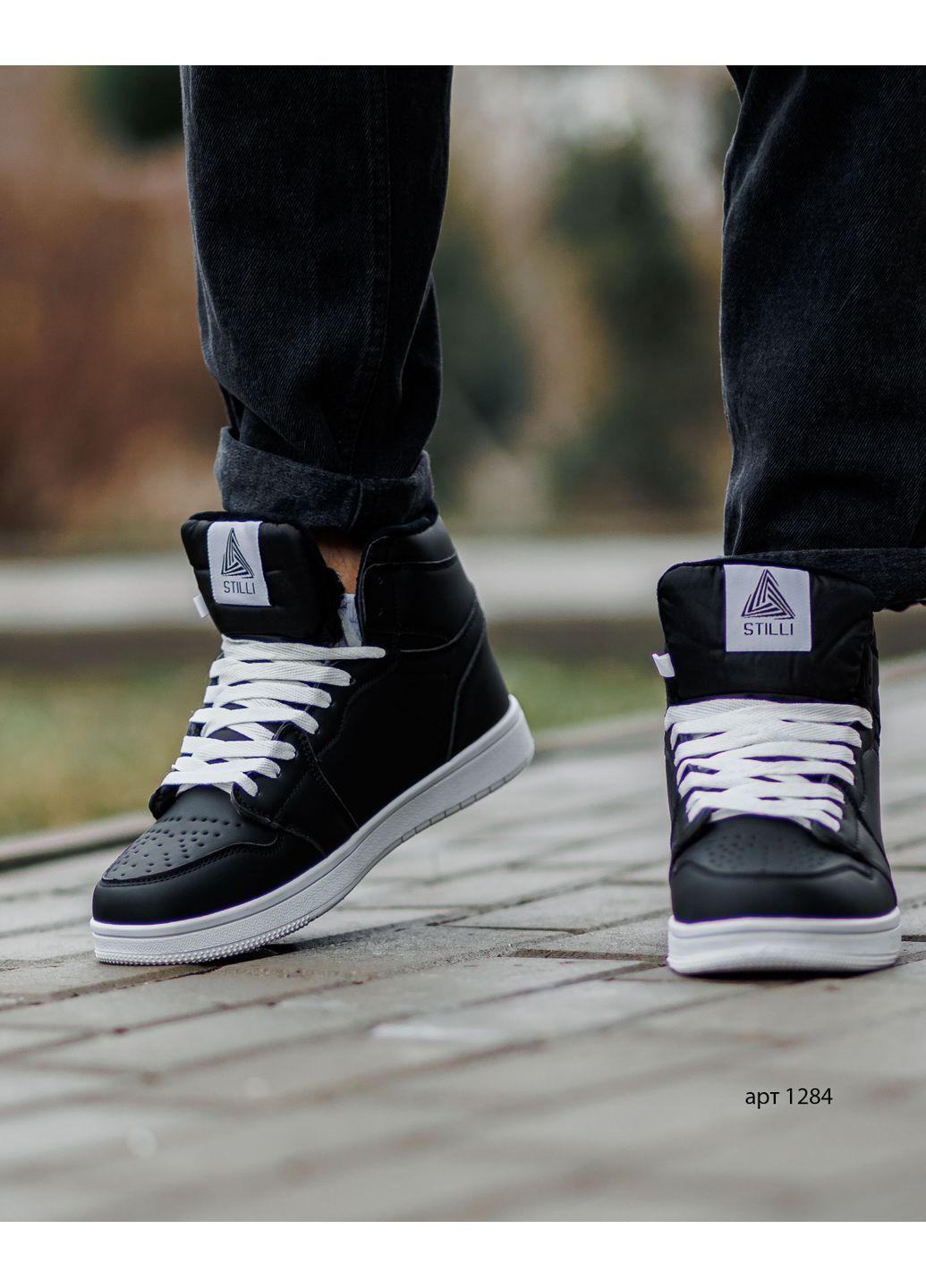 Черно-белые зимние зимние кроссовки jordan black white Stilli