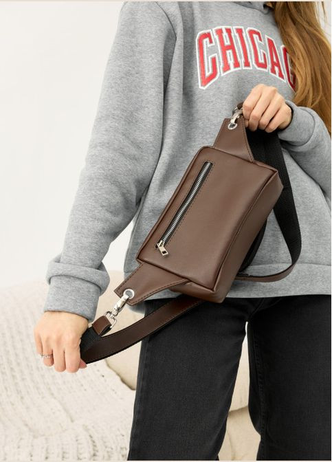 Сумка через плечо из экокожи женская бананка на пояс Harvi шоколад Sambag (302007356)