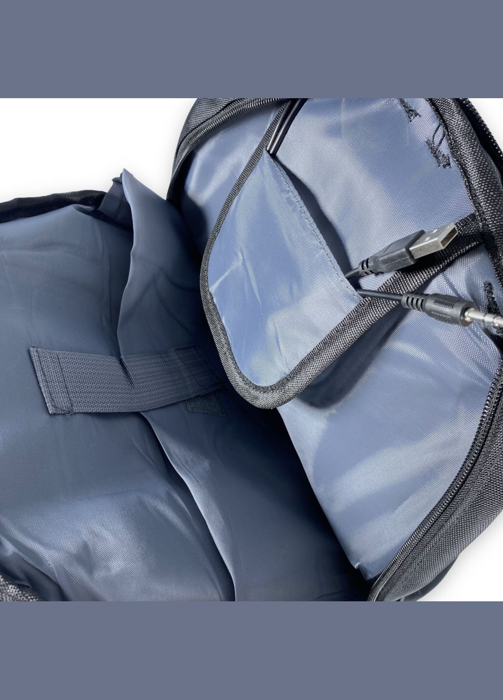Міський рюкзак з чохлом від дощу 30 л, три відділення, USB розʼєм, розмір: 50*30*20 см, бородовий SWISSGEAR (284338097)