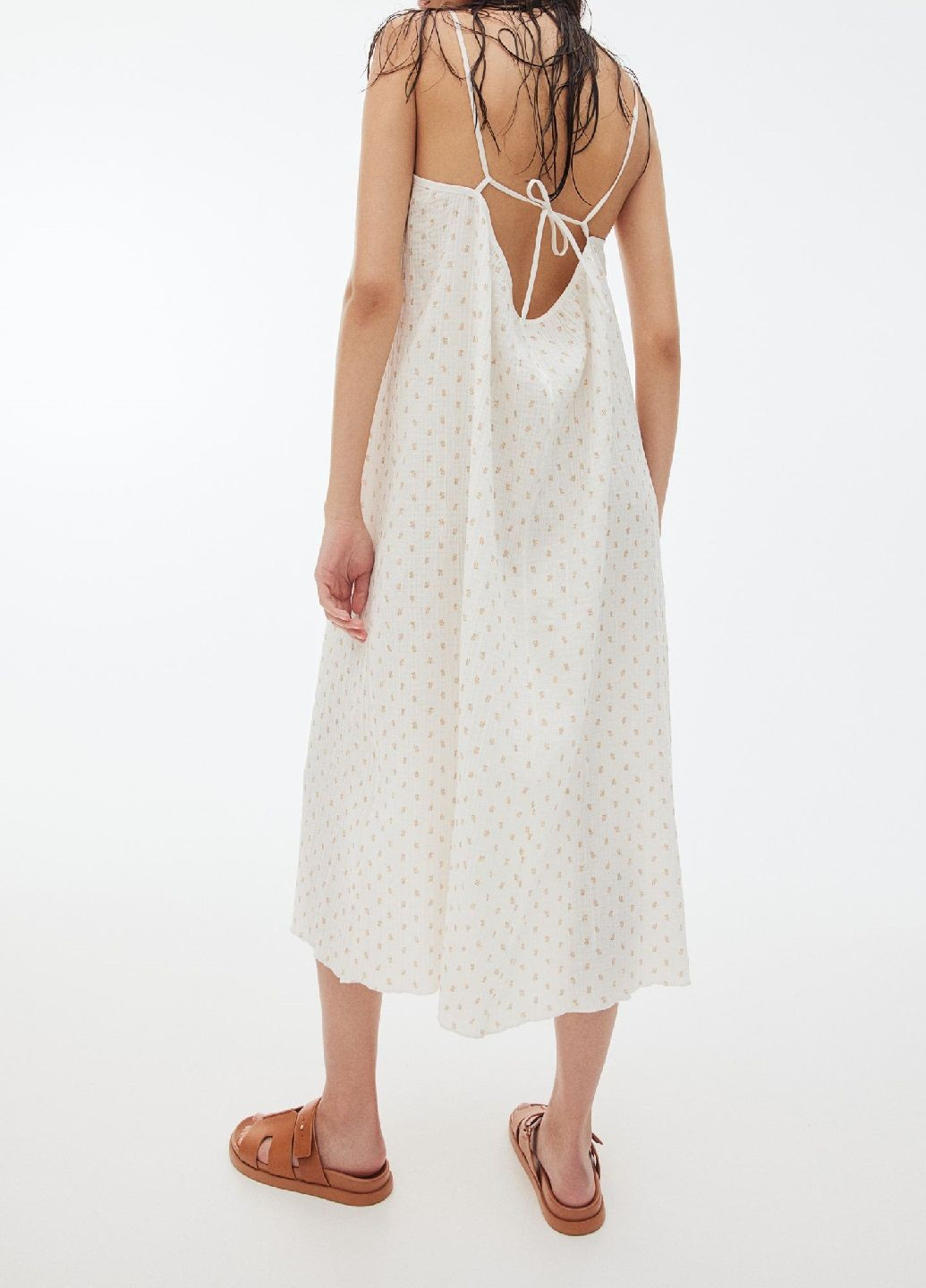 Молочное кэжуал платье H&M с цветочным принтом
