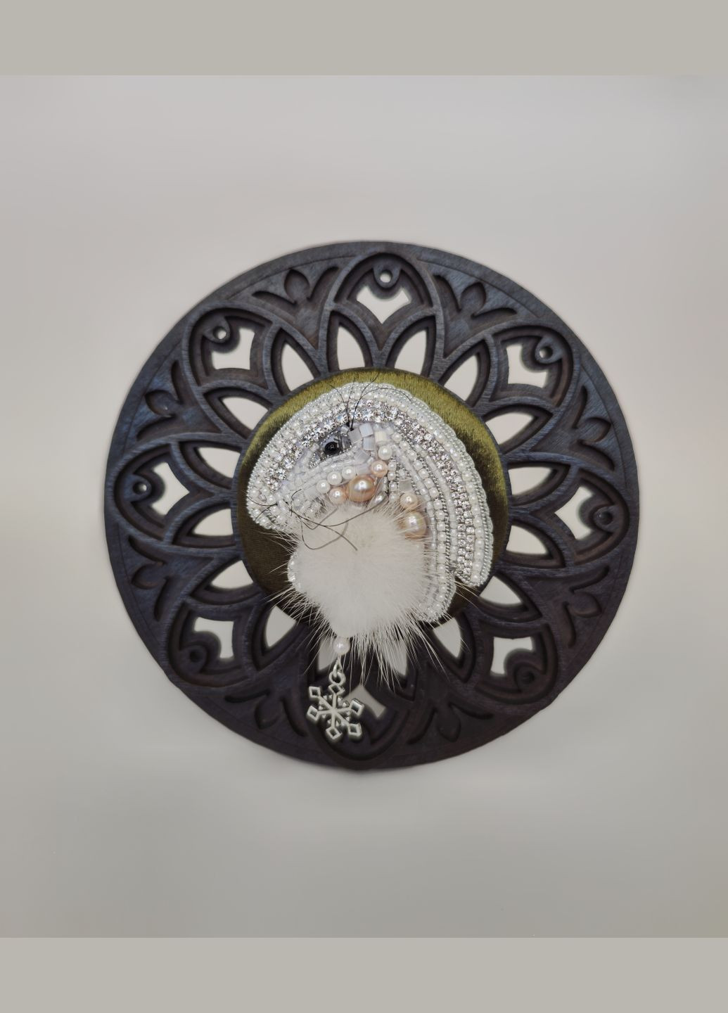 Брошка кролик, брошка ручної роботи, символ року, подарунок на будь-яке свято Ksenija Vitali (290855699)