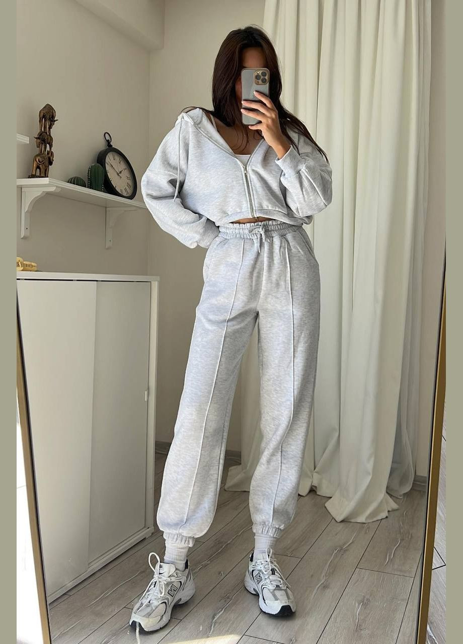 Красивий сірий костюм двійка з тринитки на флісі (укорочена кофта+штани з перестрочками), м'який демісезонний костюм No Brand 072-3 (302434893)