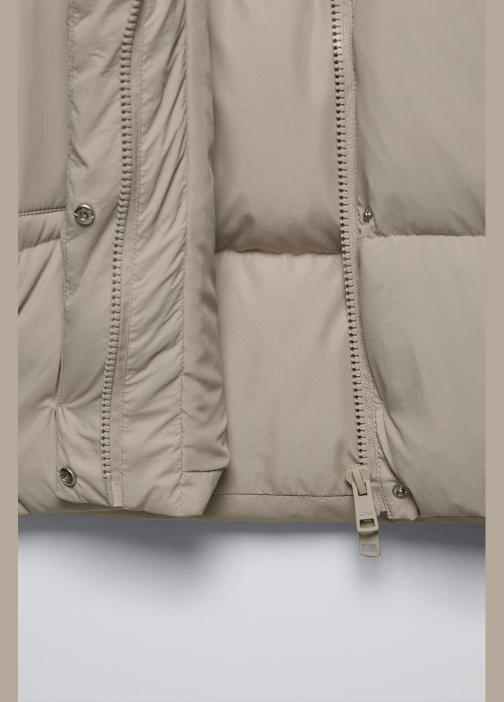 Бежевая зимняя зимняя куртка для девочки бежевая 0562773806 Zara