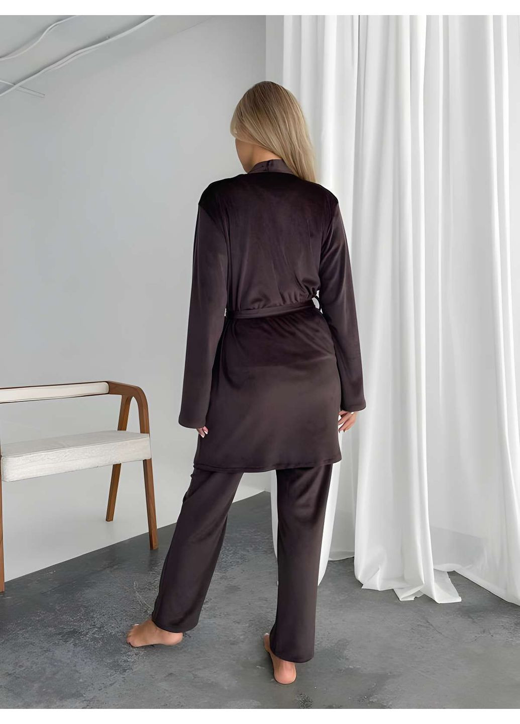 Коричневая зимняя женская велюровая пижама пижамный комплект тройка со штанами лавандовый сиреневый Україна
