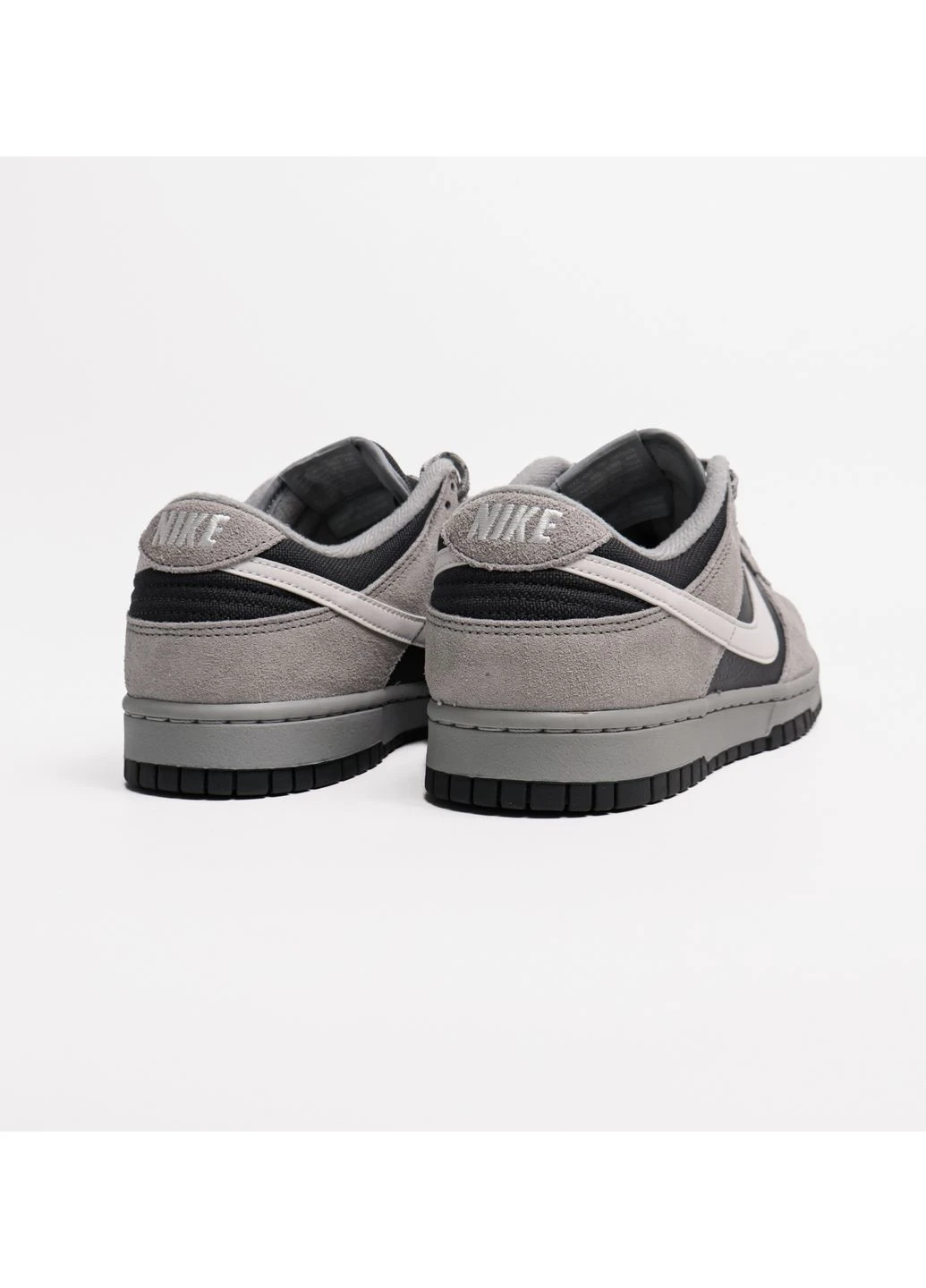 Цветные демисезонные кроссовки dunk low black/grey hv2532-001 Nike