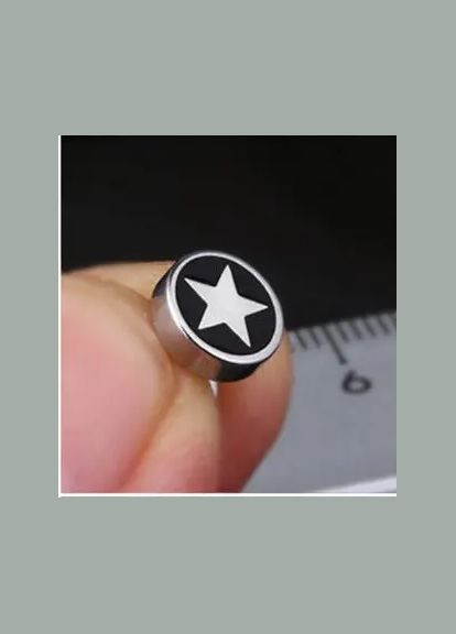 Сережки магнітні кліпси на одне вухо з малюнком зірка плаги-обманки чоловічі No Brand (338436167)