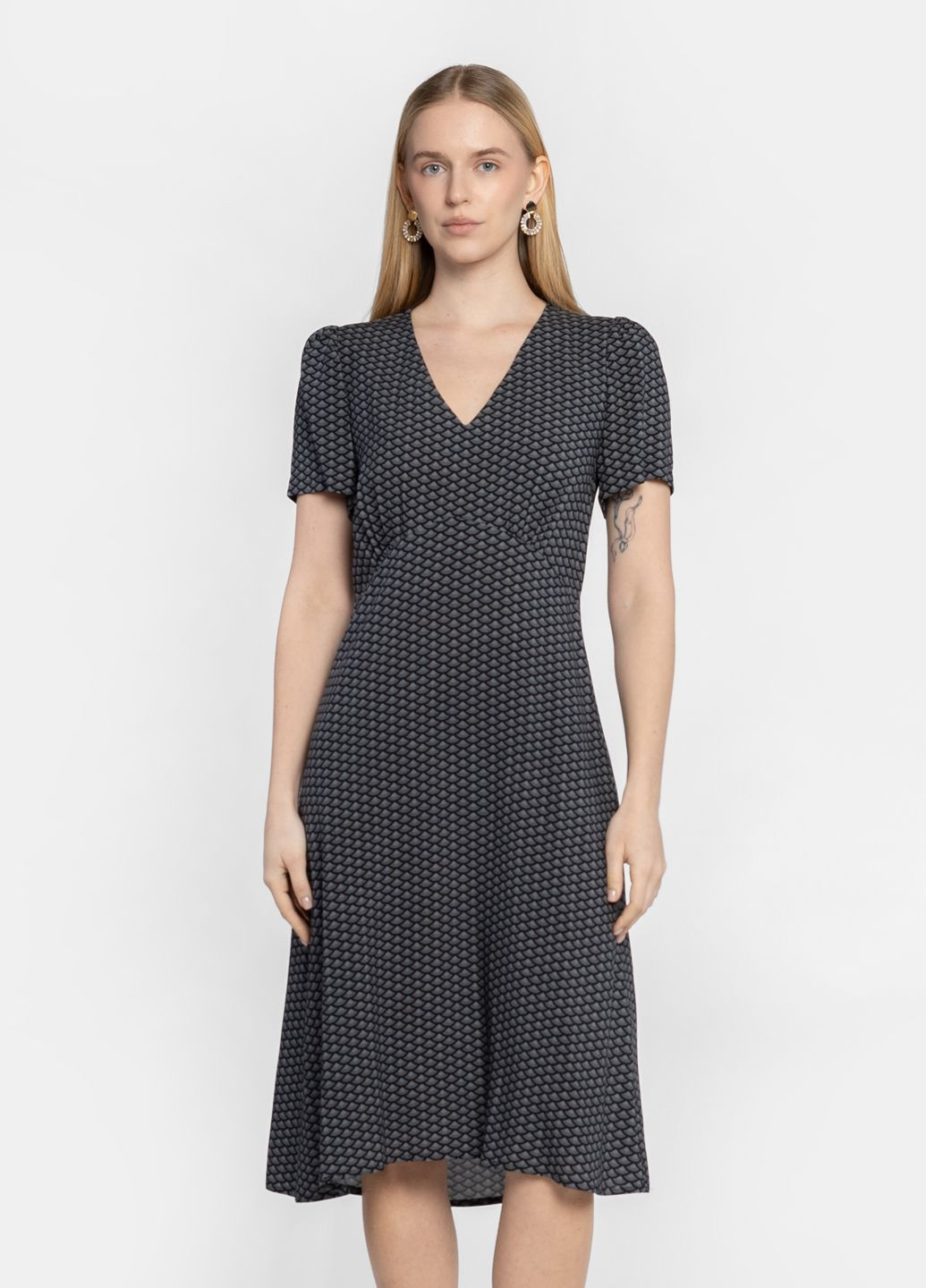 Чорна кежуал сукня жіноча чорна Arber