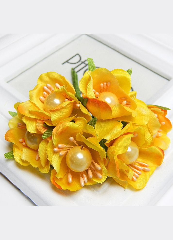 Искусственные цветы Яблоня с бусинами, букетик, 10 см, желтые, 6 шт No Brand (340486188)