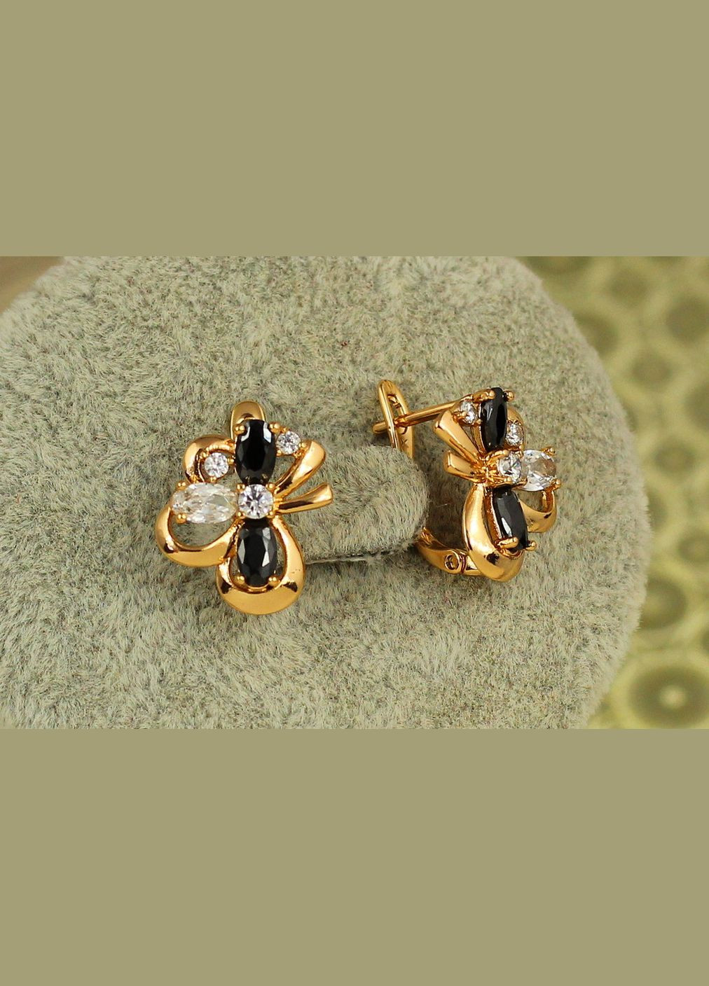 Серьги франт с черными и белыми 1,4 см золотистые. Xuping Jewelry (328451016)