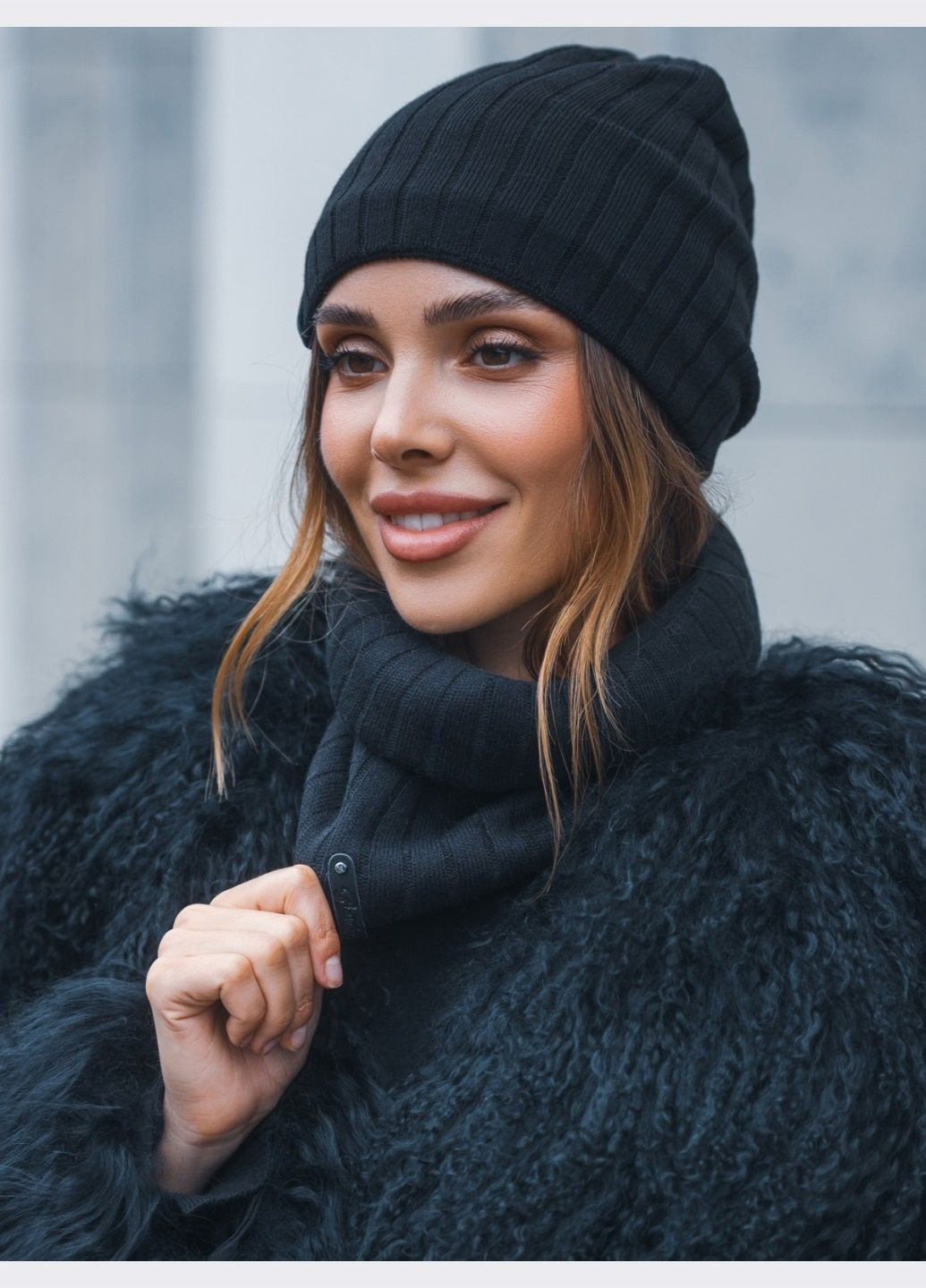 шапка та хомут чорного кольору Dressa (307470956)