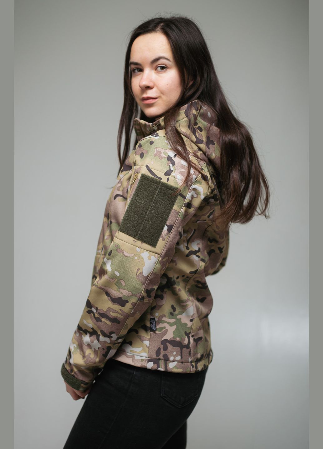 Оливкова (хакі) демісезонна жіноча куртка softshell (мультикам) No Brand
