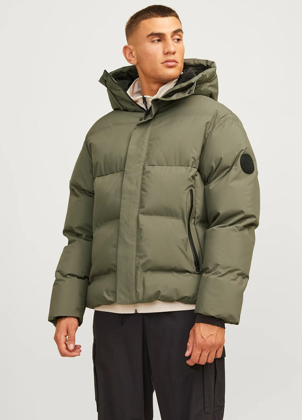 Оливковая (хаки) зимняя куртка Jack & Jones