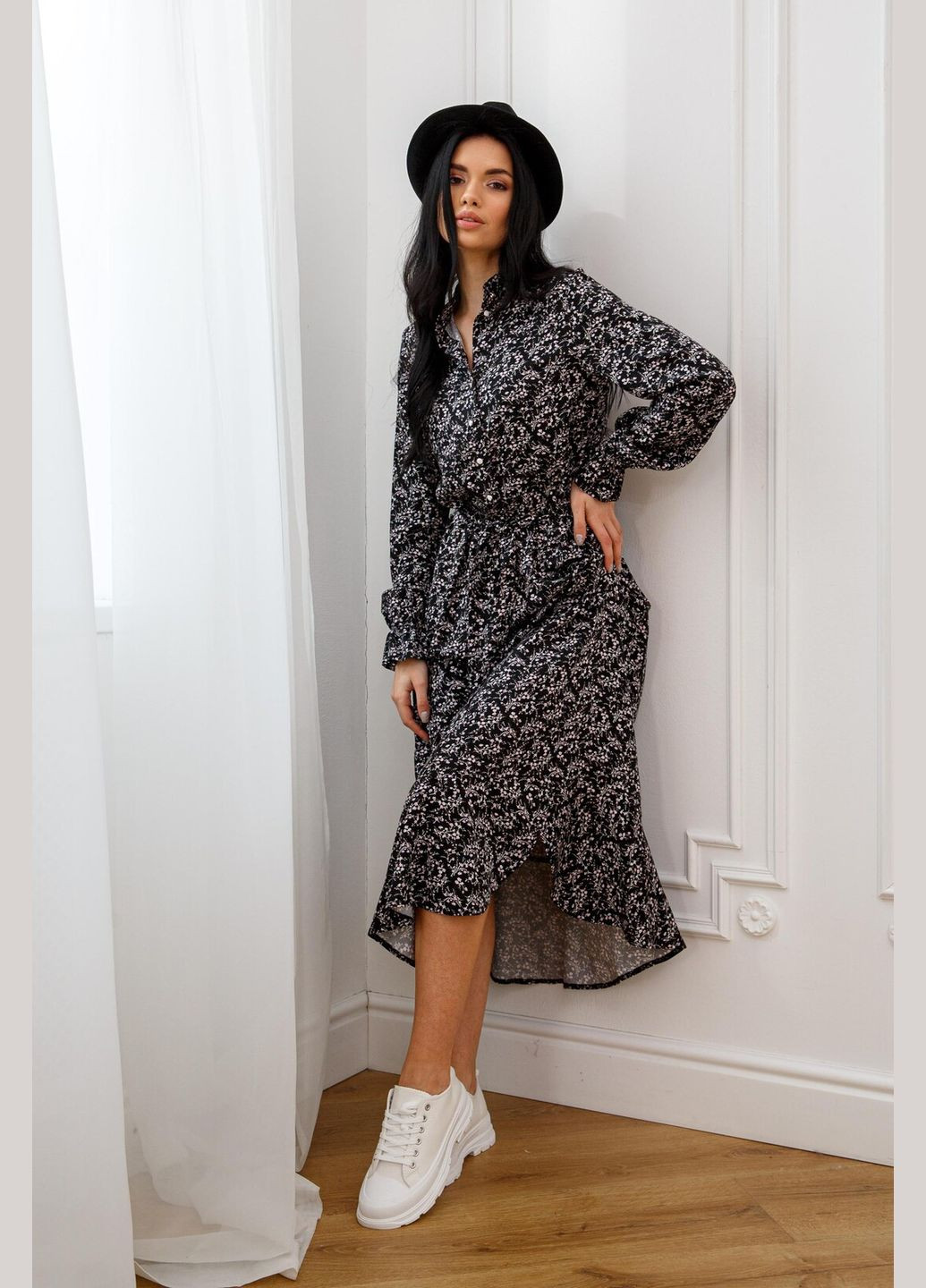 Белое повседневный платье меди длины с стойкой воротника и карманами в боковых швах (вл 20) RiMari