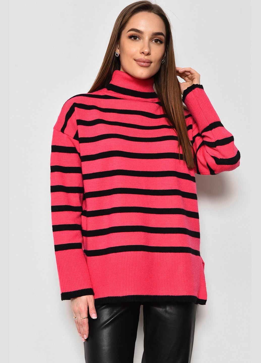 Чорний зимовий светр жіночий напівбатальний в смужку чорно-рожевого кольору пуловер Let's Shop
