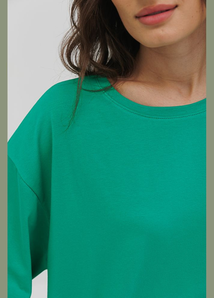 Зеленая летняя женская футболка oversize Arjen