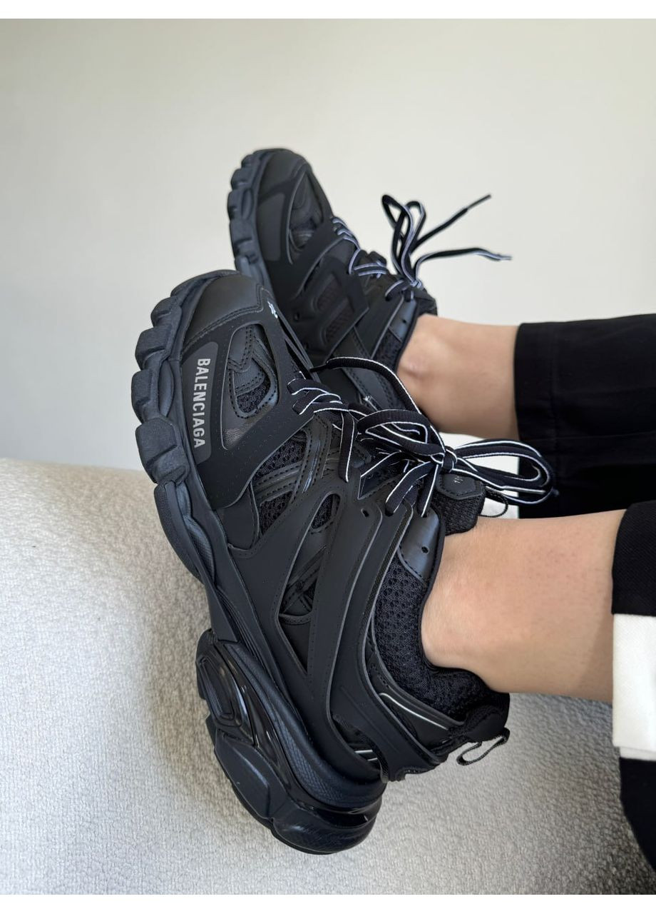 Белые демисезонные кроссовки мужские balenciaga track black 542023 w No Brand