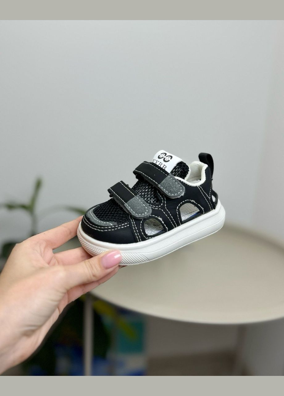 Черные повседневные детские босоножки черный 1371 No Brand на липучке