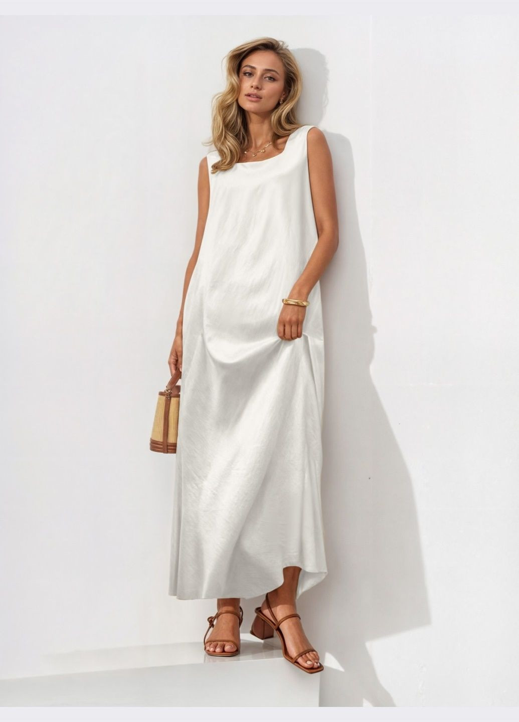 Молочное кэжуал платье-макси молочного цвета Dressa однотонное