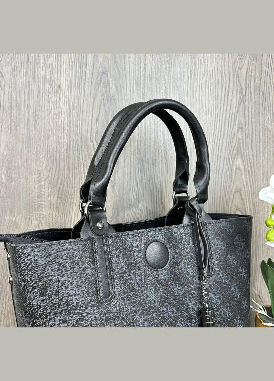 Женская сумка наплечная с брелком венчиком экокожа черная (sku_1581) No Brand (330576893)