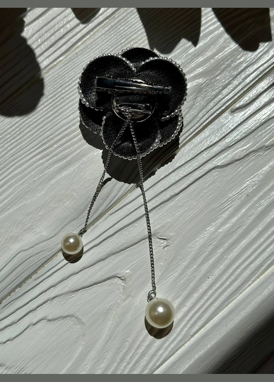 Брошь женская в виде цветка материал твид с подвесками и жемчугом. Xuping Jewelry (330618942)