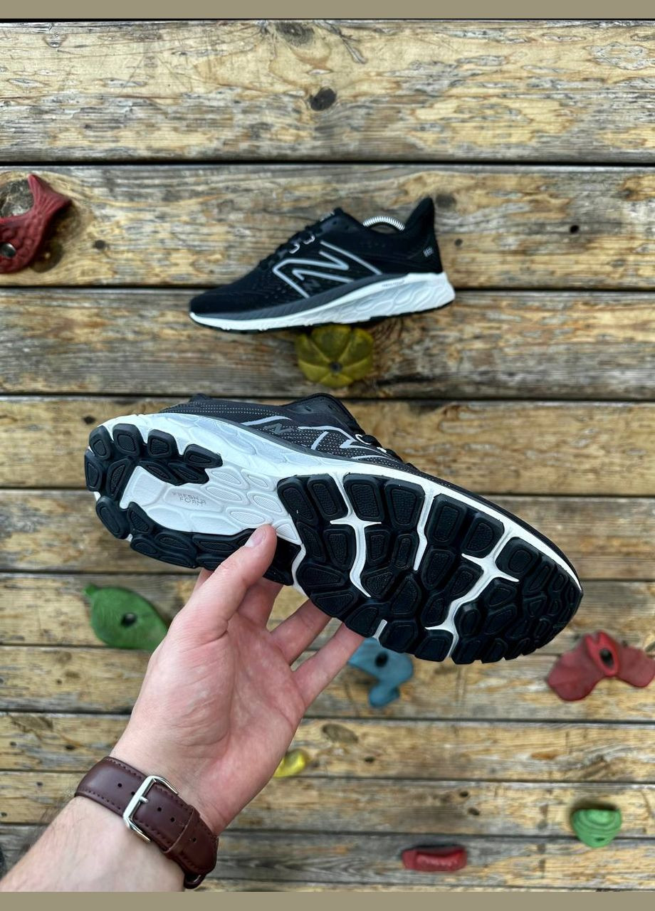 Черные всесезонные легкие кроссовки No Brand