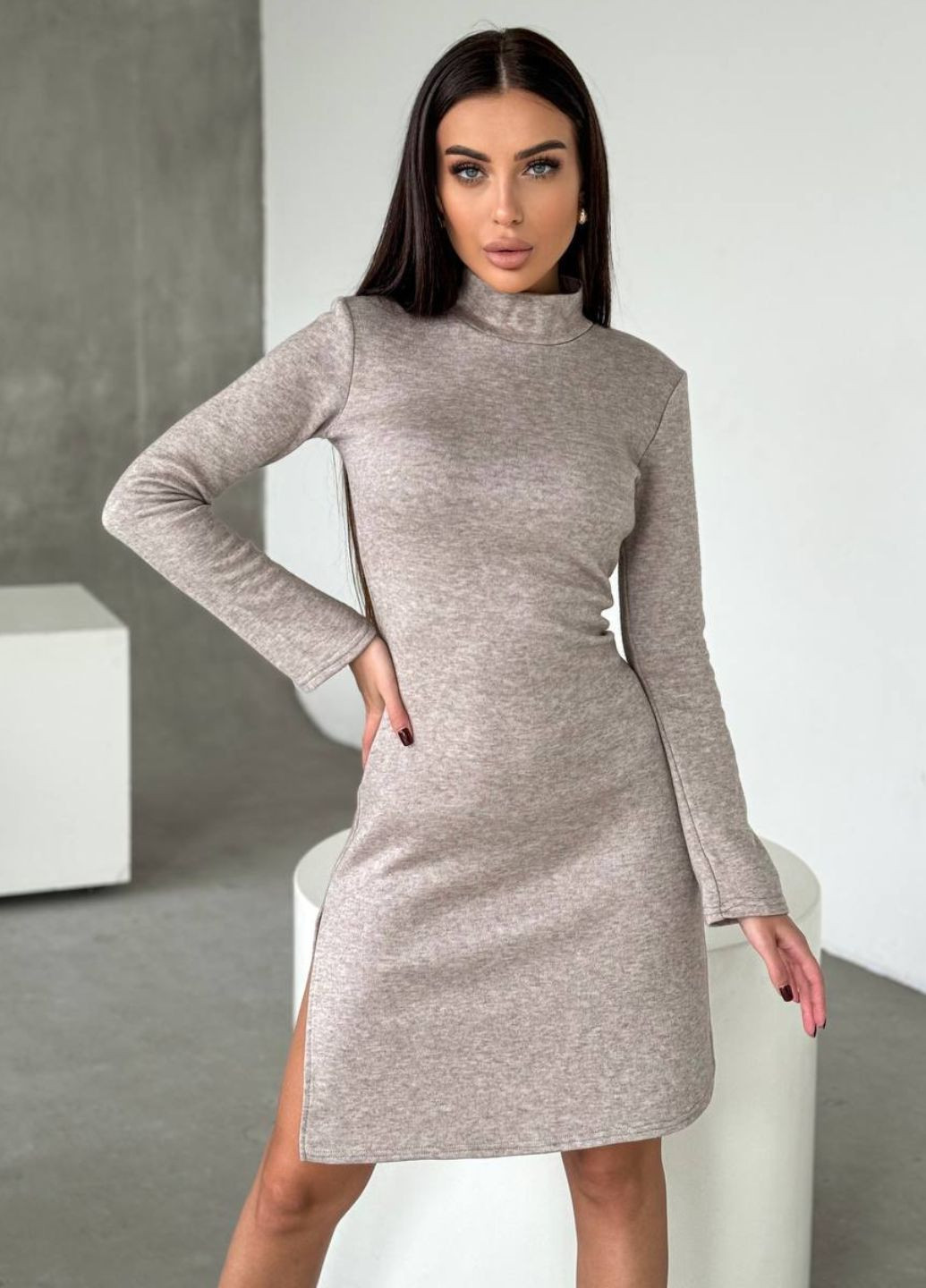 Бежевое повседневный миди платье с разрезами и поясом Allthings меланжевое