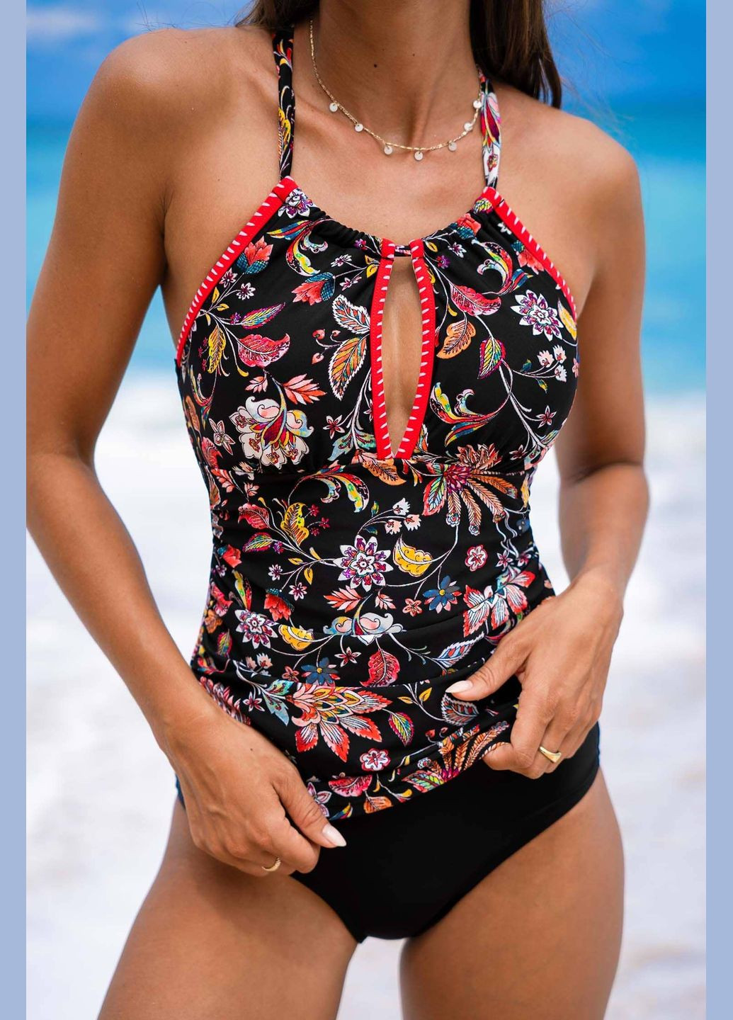 Черный летний купальник CUPSHE