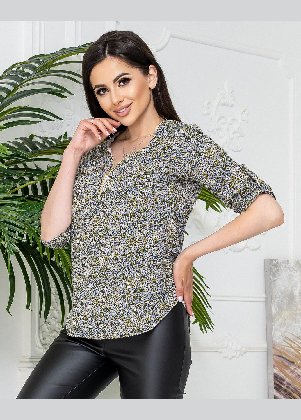 Темно-зелёная стильная блуза с молнией на груди No Brand