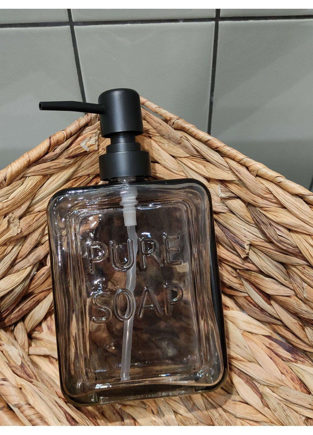 Дозатор 520 мл черный прямоугольный No Brand (361251329)