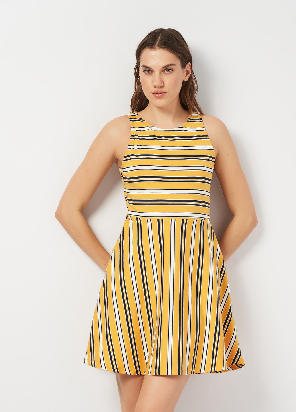 Жовтий кежуал сукня з бавовни C&A однотонна