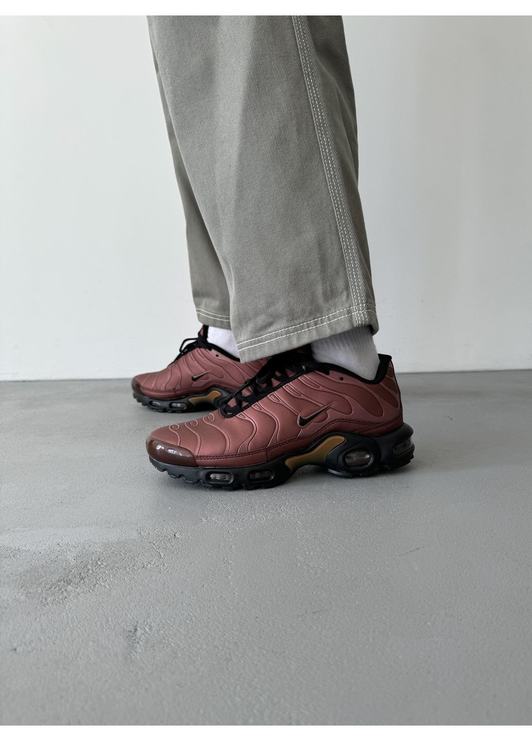 Цветные демисезонные кроссовки мужские nike air max tn plus bordo найк аир макс тн плюс No Brand