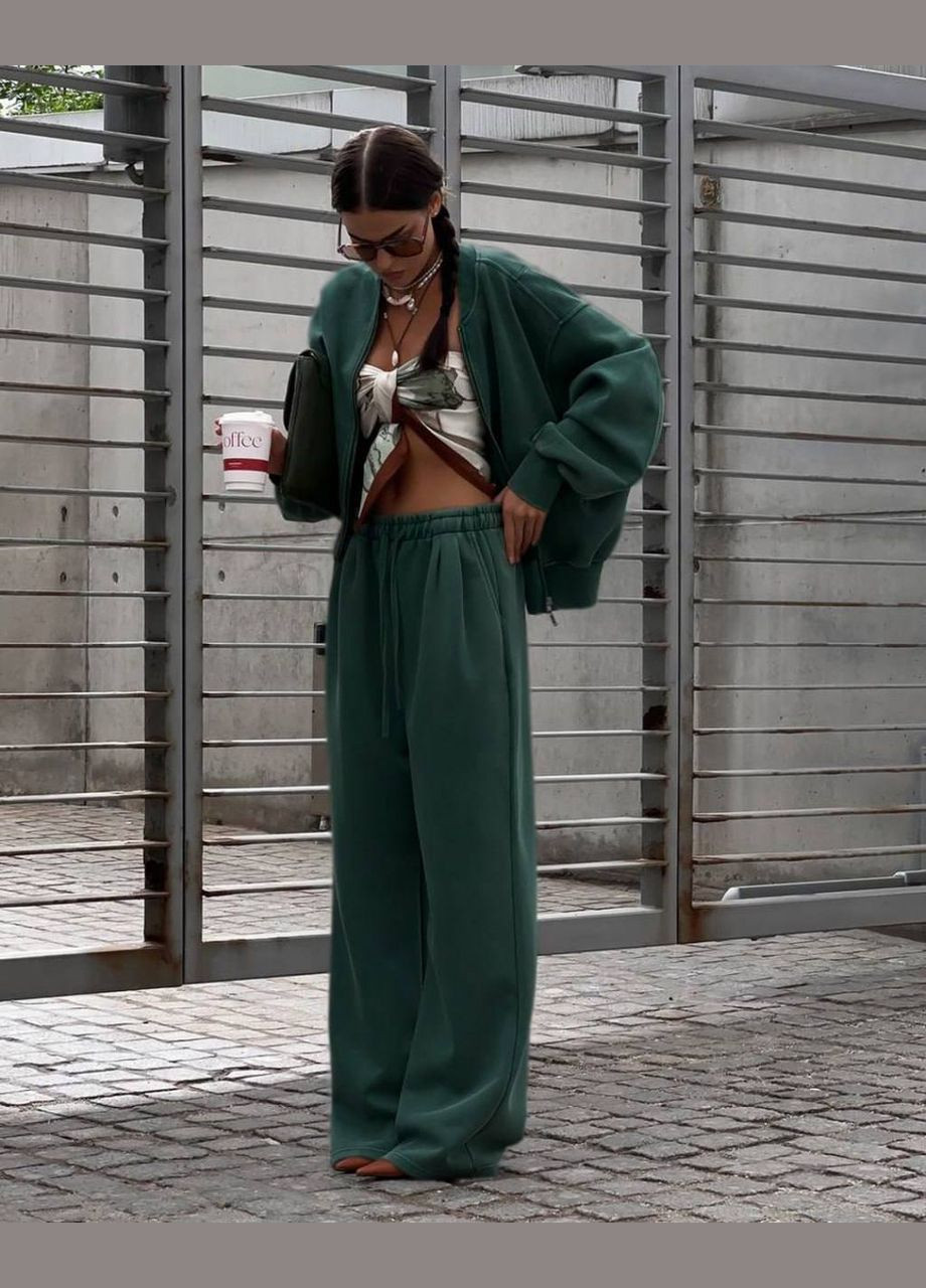 Жіночий спортивний костюм No Brand (303024121)