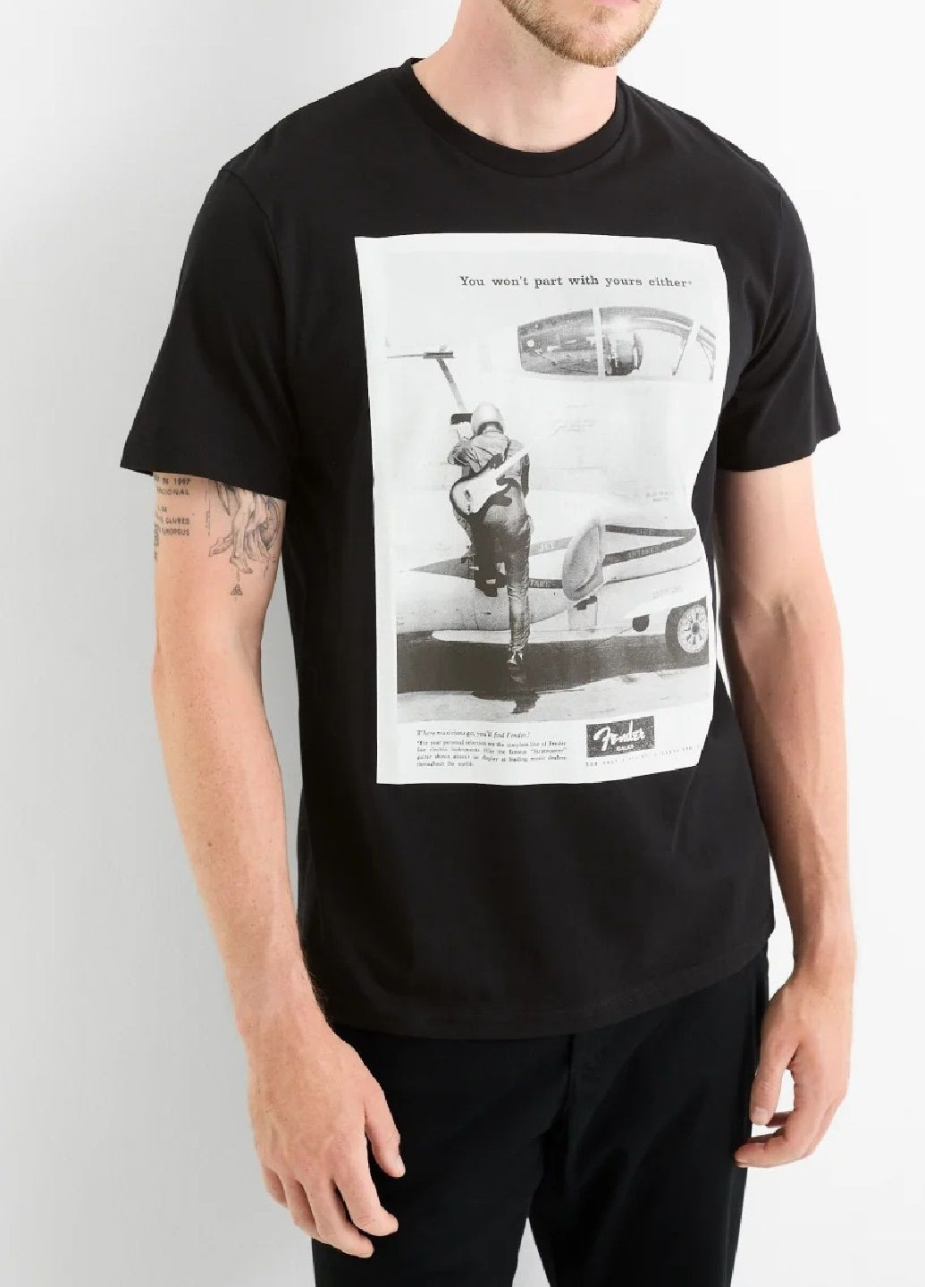 Черная футболка C&A