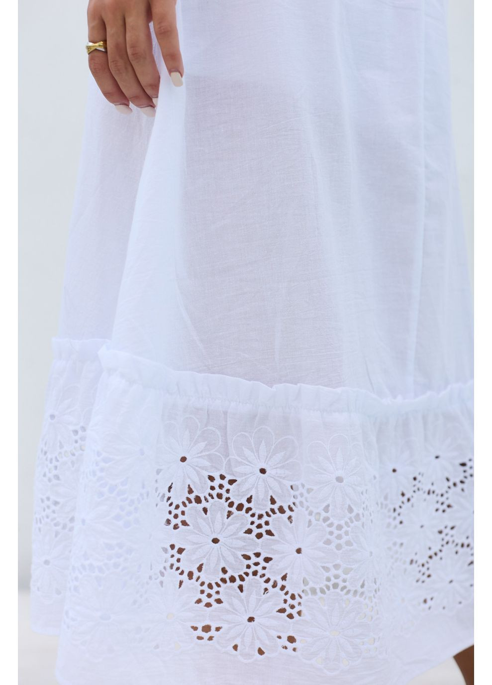 Белое платье 1795.4792 Seventeen