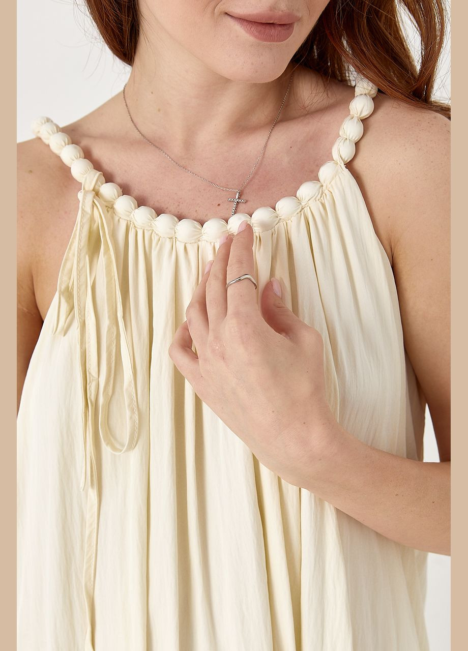 Летний женский сарафан на бретелях-бусах расклешенный - кремовый цвет Lurex