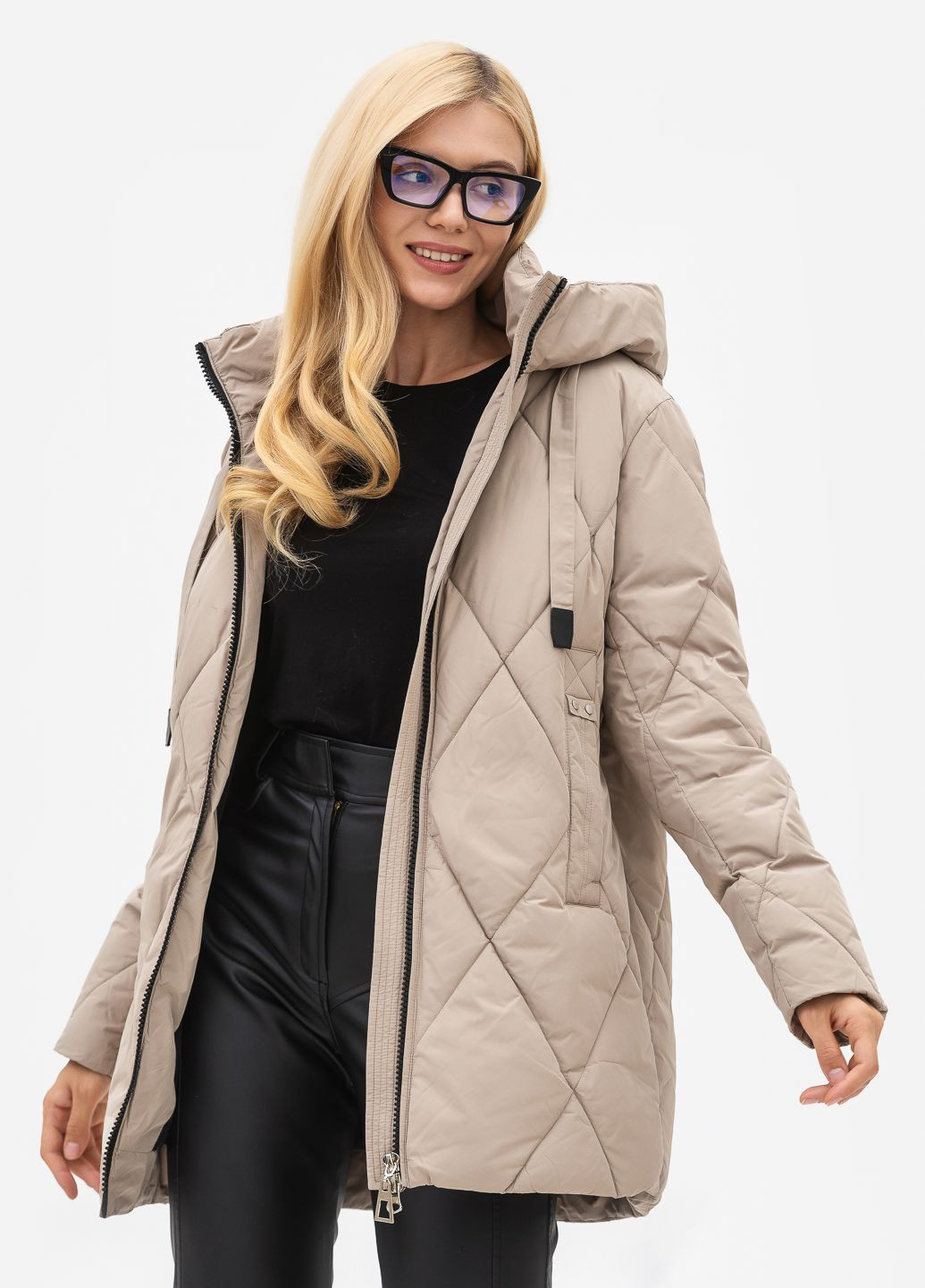 Бежева зимня куртка з капюшоном модель Nortfolk 335790