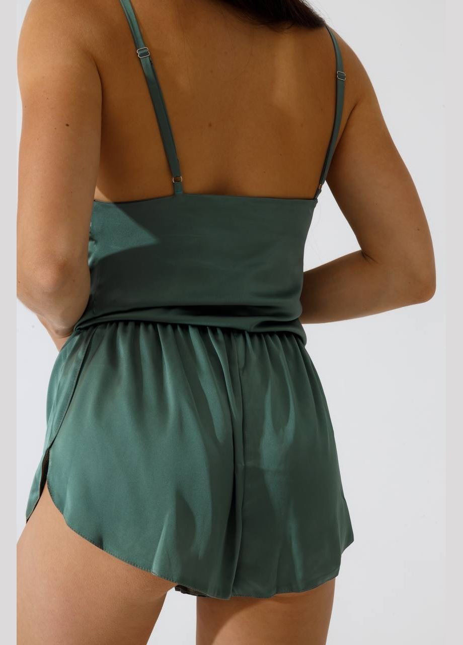 Оливковая (хаки) шорты+майка из итальянского шелка, хаки, короткая на бретельках майка + шорты Shine