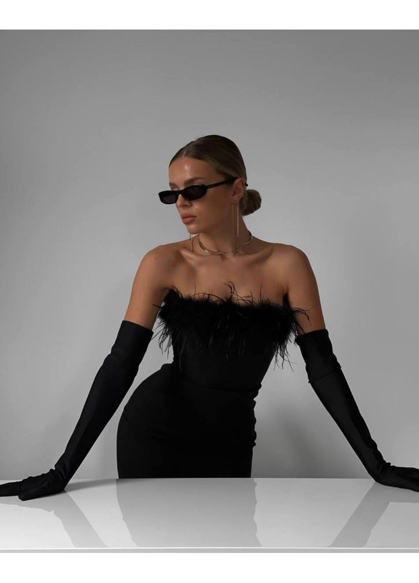 Черное праздничный платье мини без бретелей с декоративными перьями MonCher