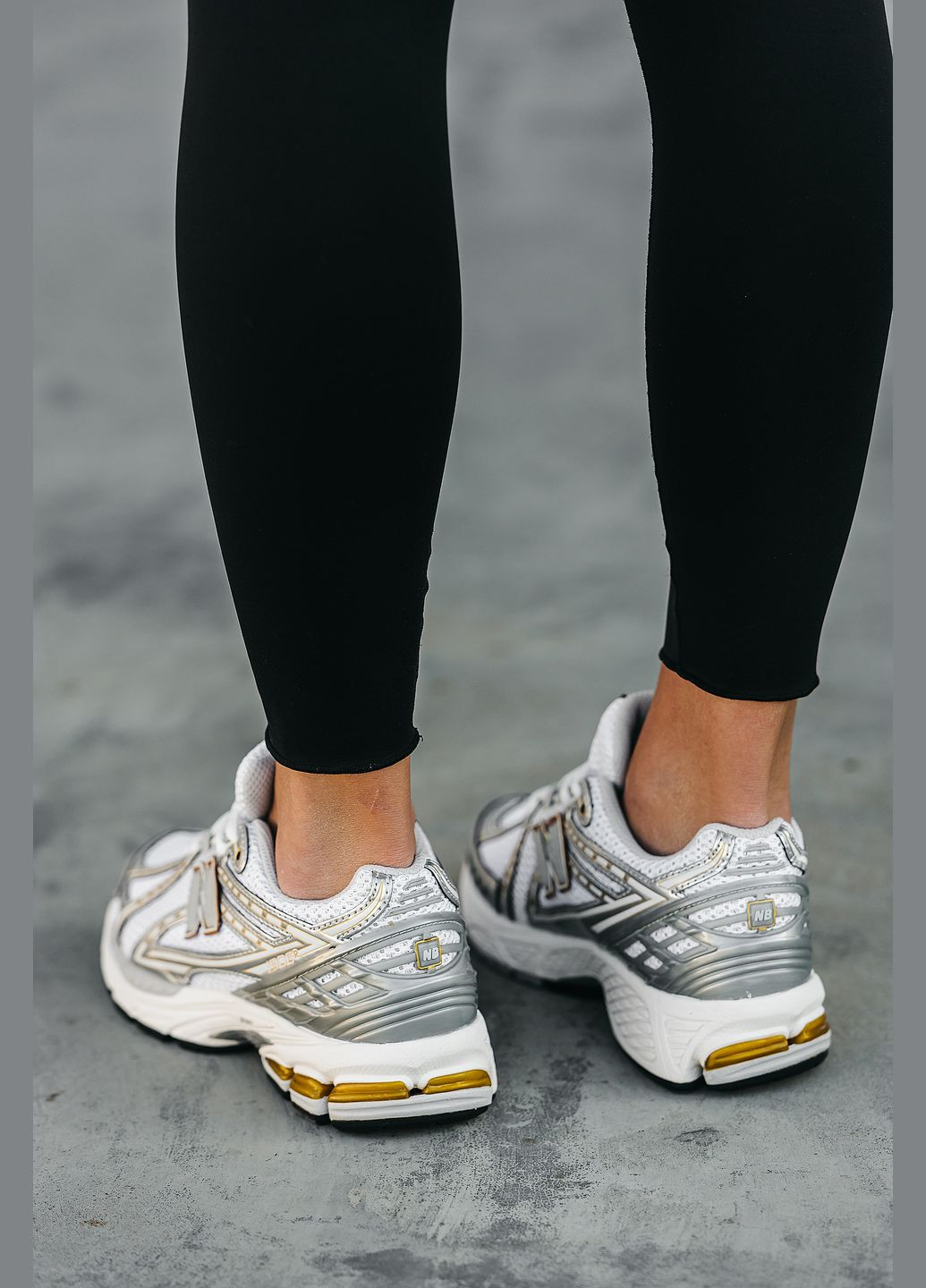 Белые всесезонные кроссовки мужские и женские new balance 1906r white gray | нью беланс 1906r белые серые No Brand