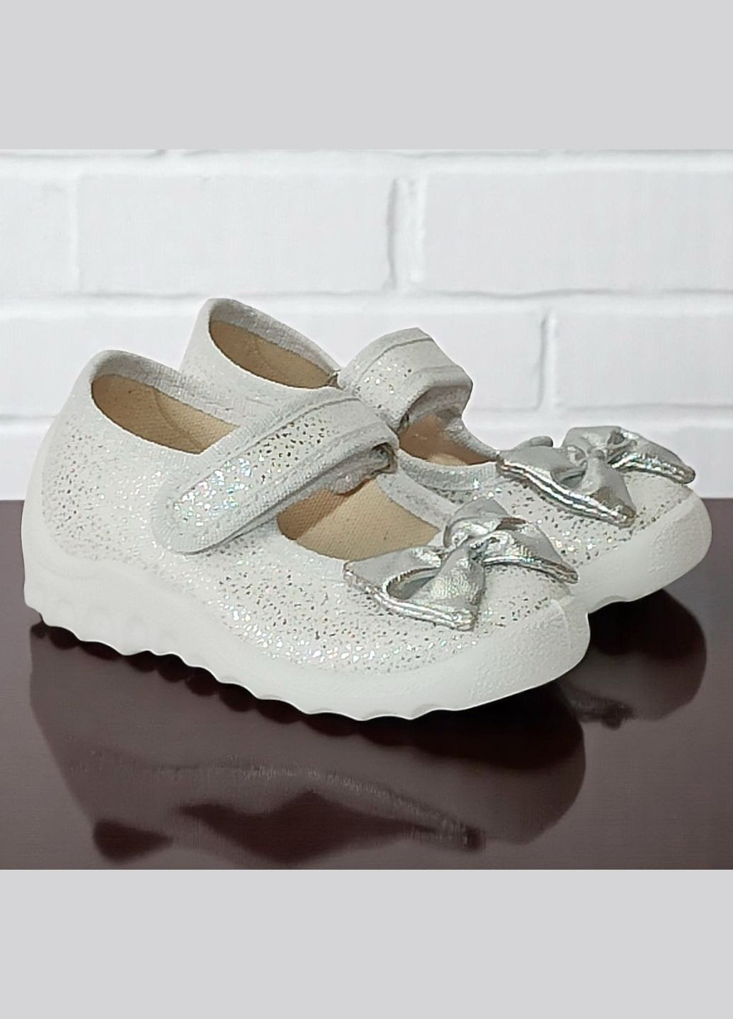 Ортопедичні тапочки капчики на липучці для дівчинки змінне взуття в садочок Валді Waldi (332183204)