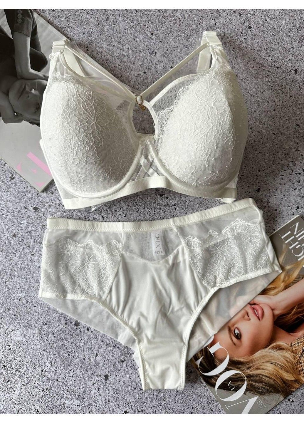 Білий комплект нижньої білизни на чашку d бюстгальтер + трусики білий CHLX