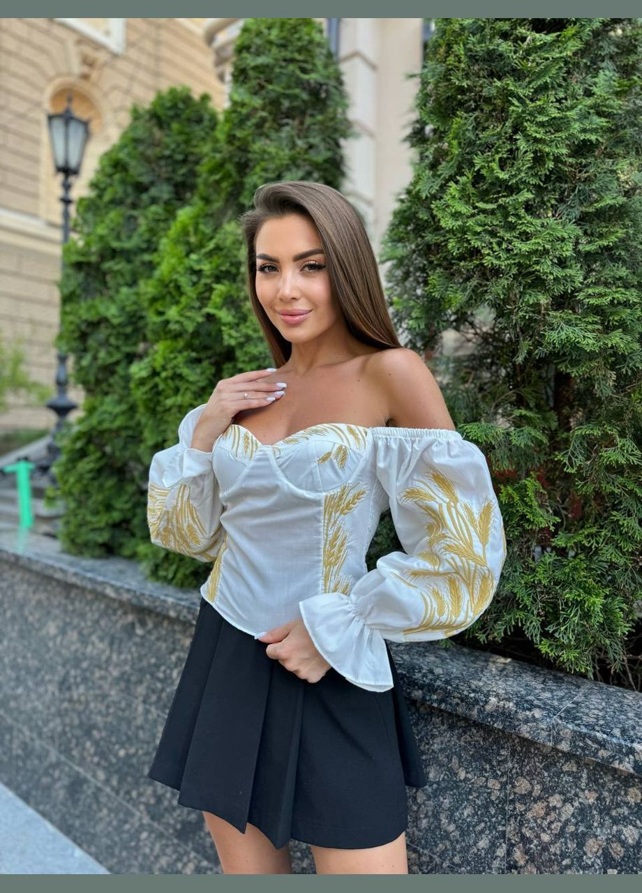 Жіночий топ з вишивкою та чашками ESQ (323436365)