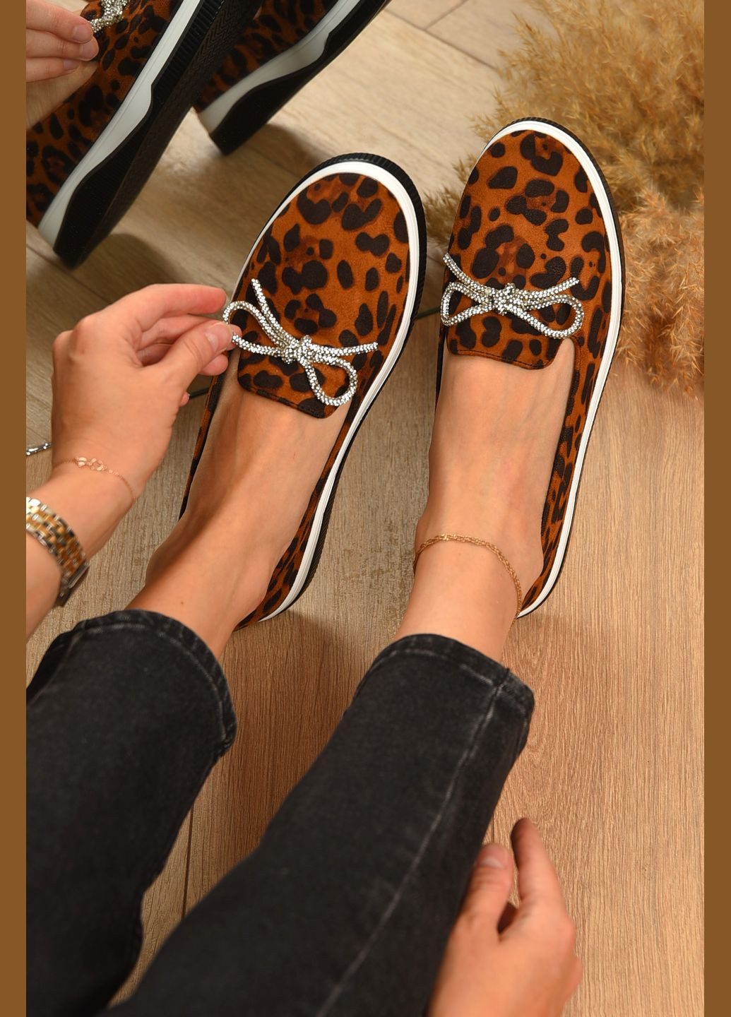 Let's Shop Туфли-лоферы женские коричневого цвета лоферы коричневый з искусственная замша, украина — демисезон (345569425)