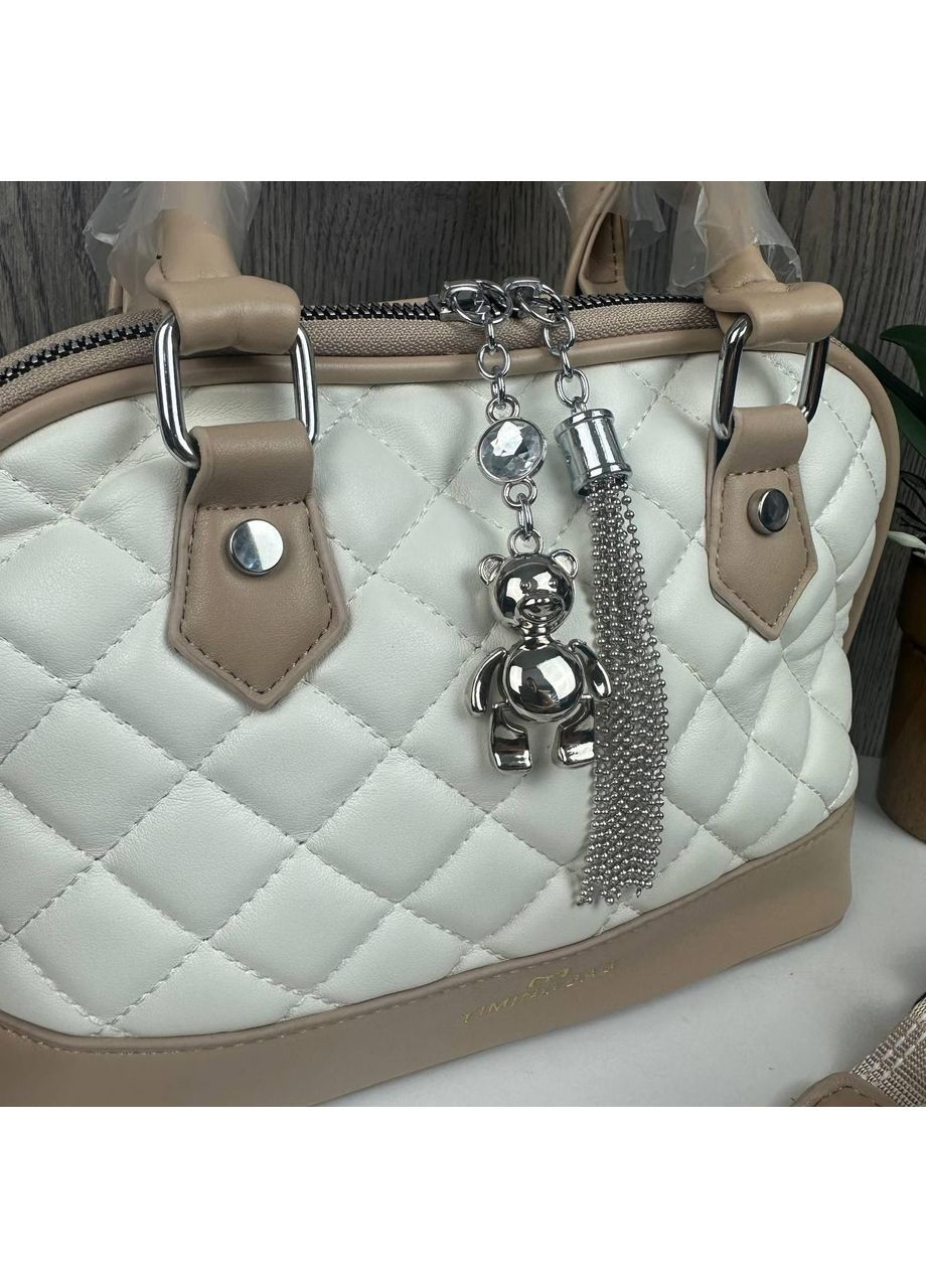 Жіноча сумочка через плече клатч стьобана з екошкіри біла з брелоком та блискавкою ProDobro (363136406)