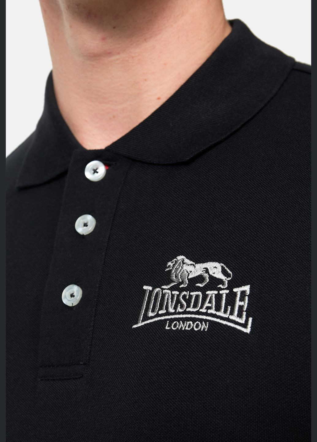 Черная футболка-поло для мужчин Lonsdale однотонная