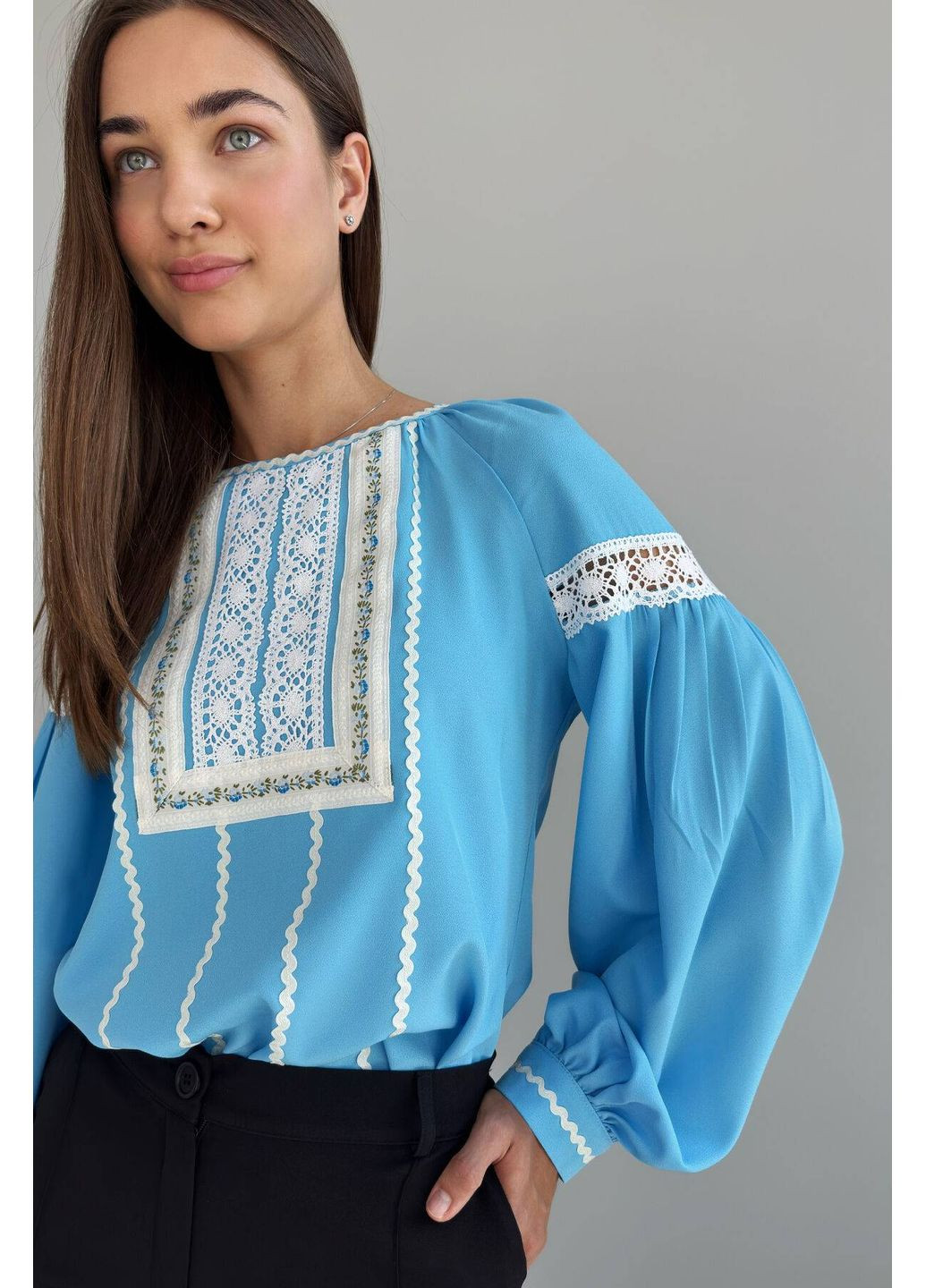 Блакитна блуза Nenka