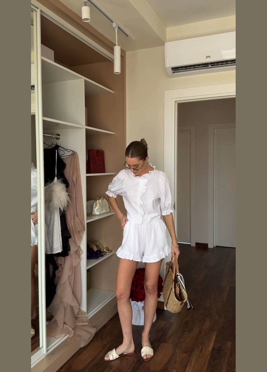 Женский белый костюм. No Brand (340424269)