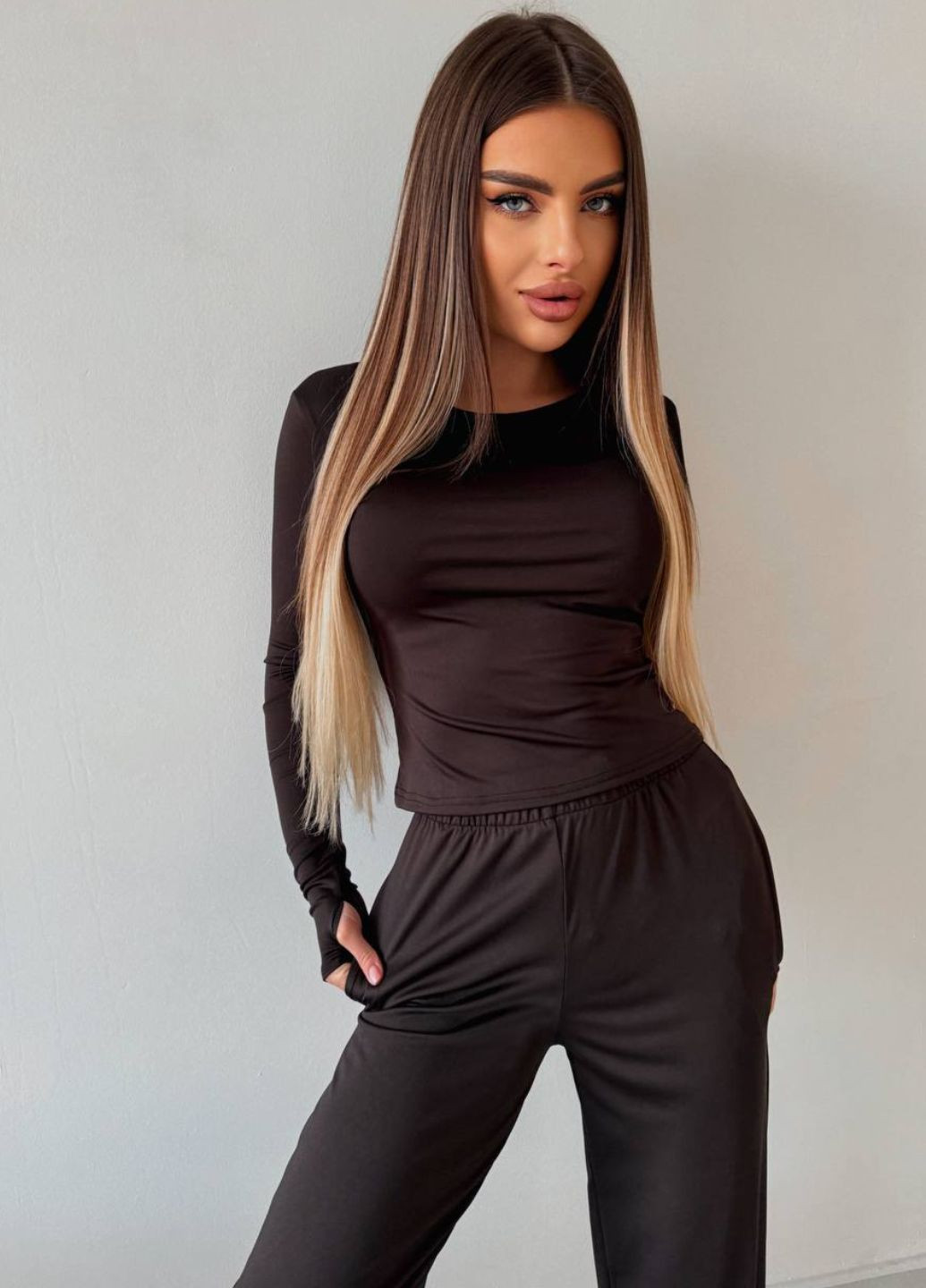 Базовий повсякденний костюм двійка: лонгслів з вирізами під пальчик + штани палаццо Україна (328392501)
